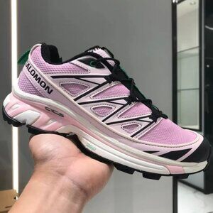 Salomon x Sandy Liang Xt-6 Expanse Cradle Sneakers Pink